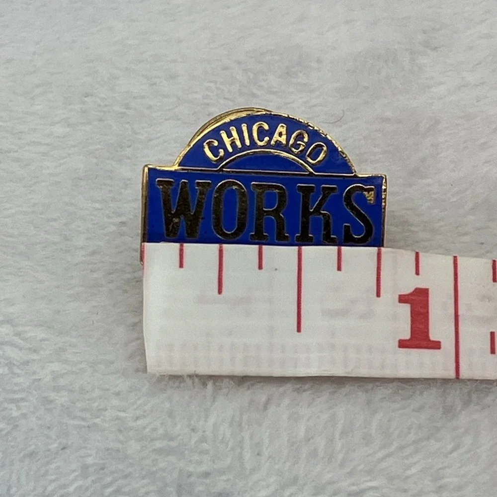 Chicago Works Together Lapel Pin Blue Enamel Gold Tone Civic Pride Union Made